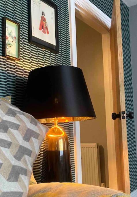 Spacious Semi-Detached Southsea House, Free Parking On Drive Portsmouth Eksteriør bilde